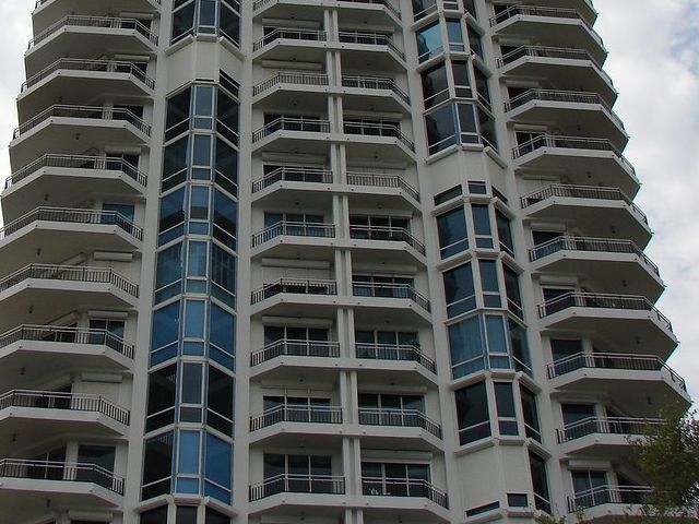 電動シャッターの故障と修理費用驚きの真実と長持ちさせる秘訣